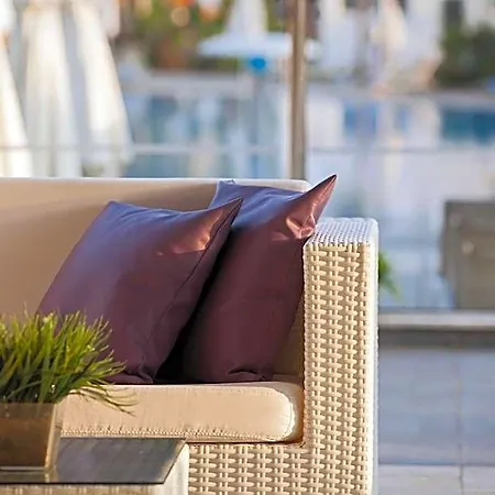 Hotel Christofinia 4*