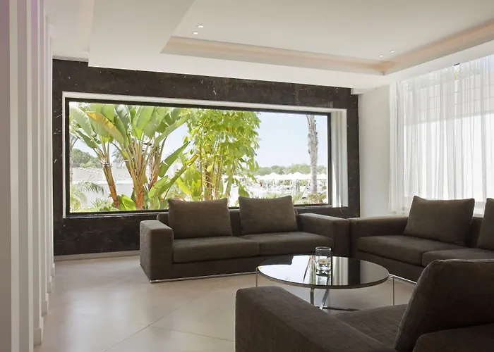 Christofinia Hotel 4*